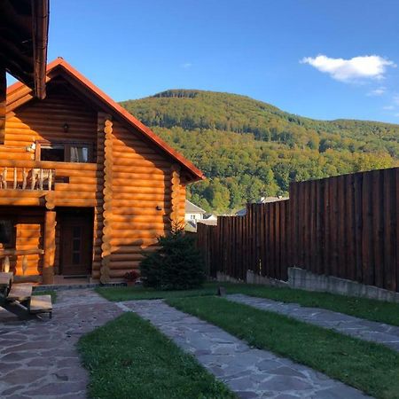 Smerekovyi Dvir Polyana  Bagian luar foto