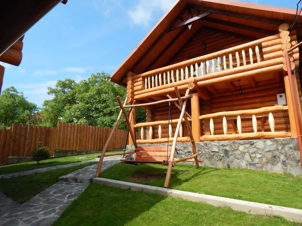 Smerekovyi Dvir Polyana  Ruang foto