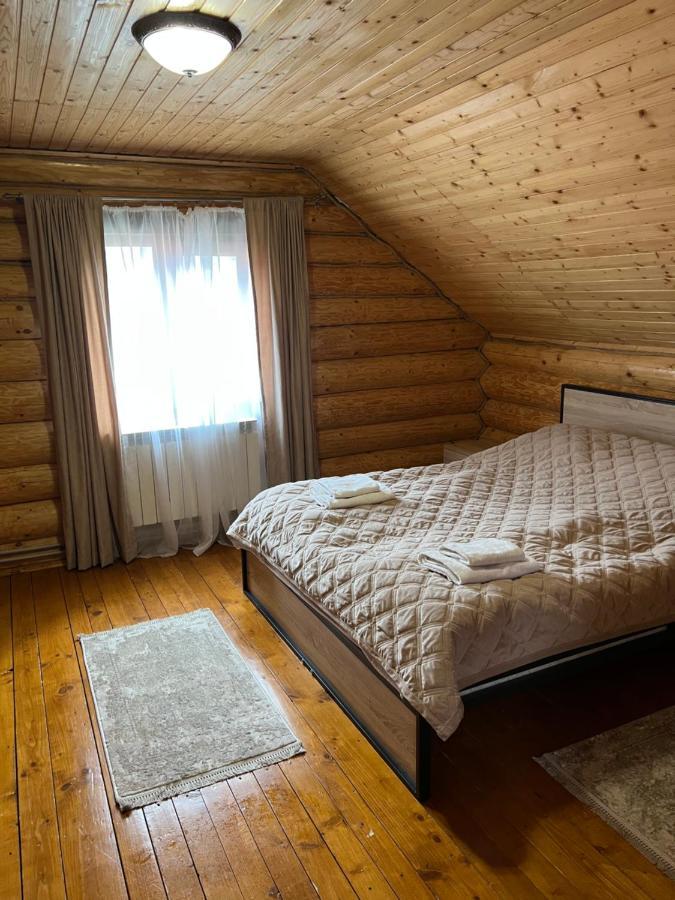Smerekovyi Dvir Polyana  Bagian luar foto