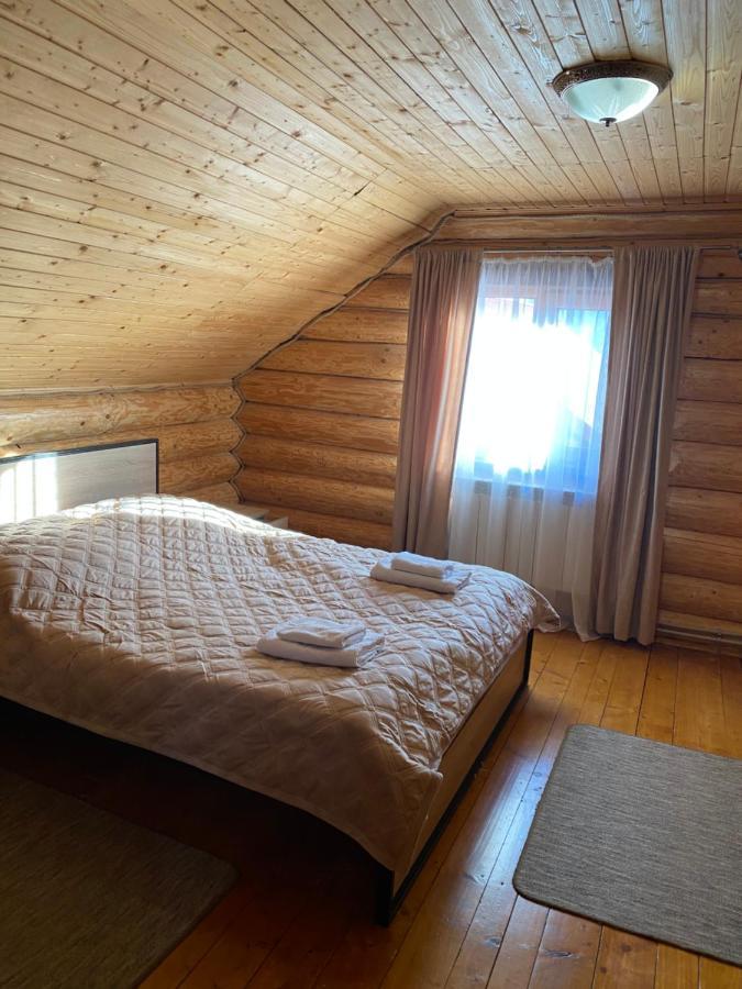 Smerekovyi Dvir Polyana  Bagian luar foto
