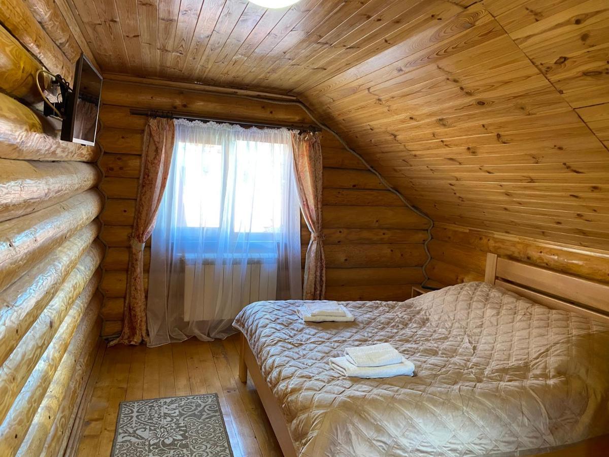 Smerekovyi Dvir Polyana  Bagian luar foto