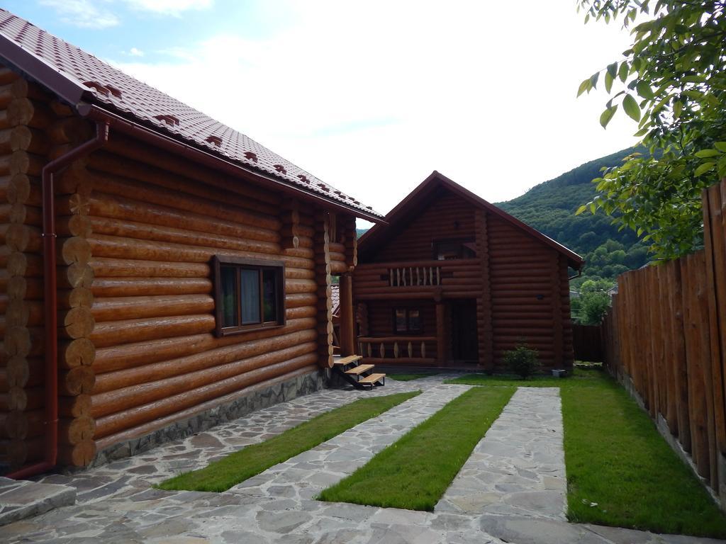 Smerekovyi Dvir Polyana  Bagian luar foto