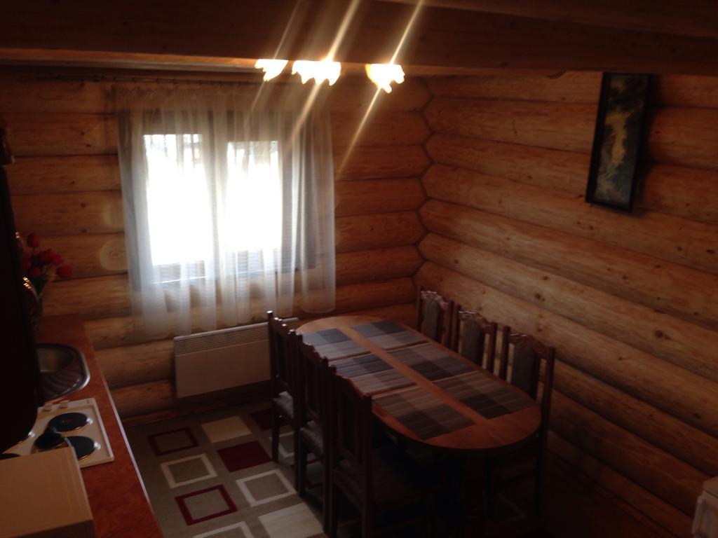Smerekovyi Dvir Polyana  Ruang foto